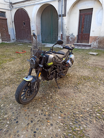 Benelli Leoncino 250
