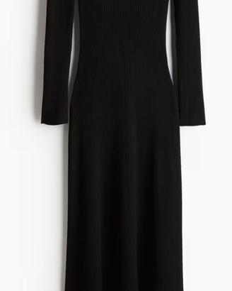 Maxi Abito svasato NERO 42.Manica lunga Nuovo