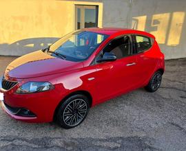 LANCIA Ypsilon 1.0 FireFly S&S Hybryd Gold