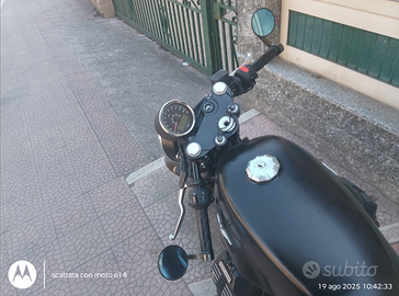 Moto Guzzi V7 3 Stone