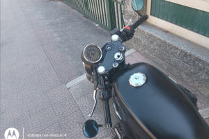 Moto Guzzi V7 3 Stone