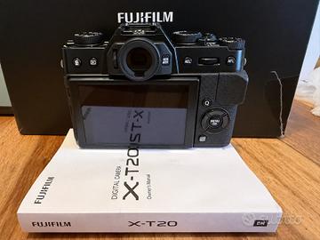 Fujifilm X-T20 + obiettivo XC 15-45mm