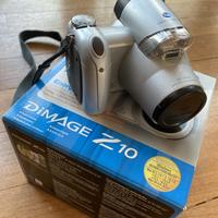 Konica Minolta DiMAGE Z10 fotocamera digitale