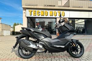 ADX 300 - SYM * TUO DA 120e/mese