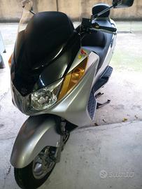 Suzuki AN Burgman 400 - 2004