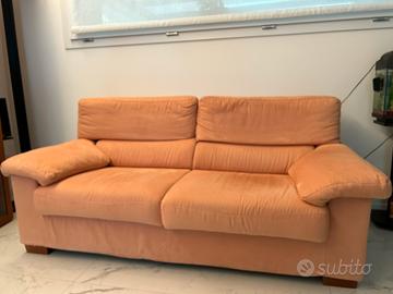 Divano alcantara rosa