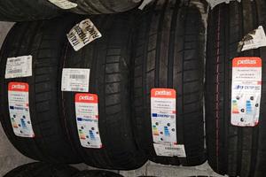 2354018 235/40R18 235/40 R18 GOMME ESTIVE PETLAS