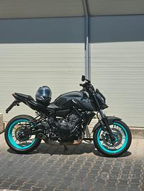 MT07 Akrapovic Titanio - Gomme Nuove - Tagliandata