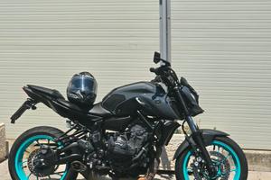 MT07 Akrapovic Titanio - Gomme Nuove - Tagliandata
