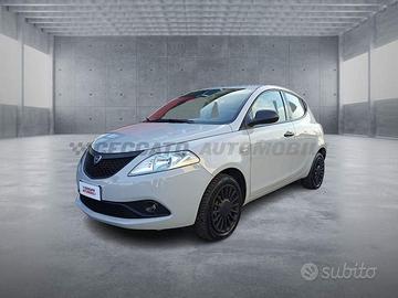 Lancia Ypsilon III 2015 1.2 Gold ecochic Gpl ...