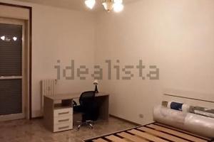 Stanza in appartamento al primo piano - STUDENTI