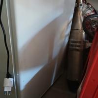 mini frigorifero e forno microonde 