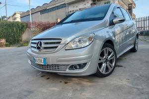Mercedes - Benz classe B 180