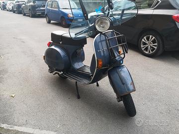 Vespa P200E