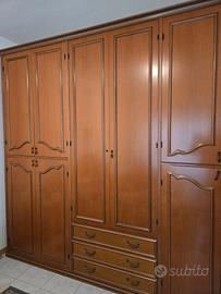 Camera matrimoniale in legno completa