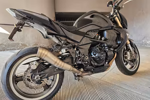  kawasaky Z 1000  nera unico proprietario 