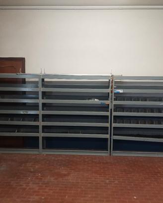 scaffalature Store Van