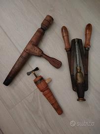 Tappatrice , roncola e falcetto vintage