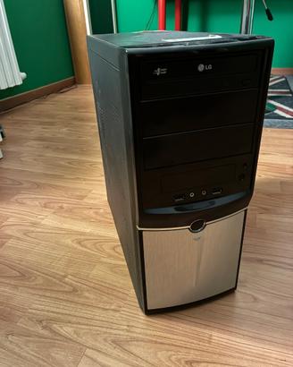 PC fisso - Intel core i3 Linux+ grafica Windows 10