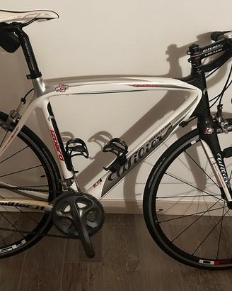 Wilier in carbonio taglia L con rulli Elite