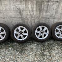 4 cerchi in lega + 4 pneumatici Hankook