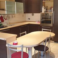 cucina tavolo e sedie