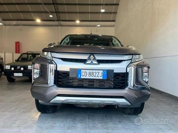MITSUBISHI L200 2.3 D Double Cab 4x4 *2021* *UNICO
