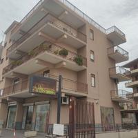 Lentini Ampio 8Vani Con Autorimessa