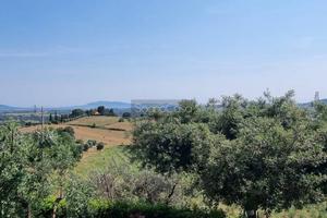 Rustico / Casale di 400 m² con più di 5 locali e b