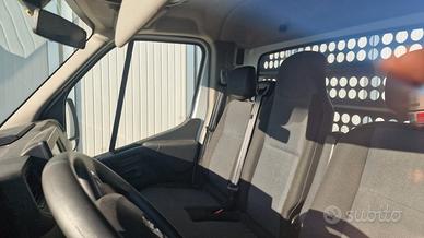 Furgone Renault Master del 2022 come nuovo