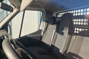 Furgone Renault Master del 2022 come nuovo