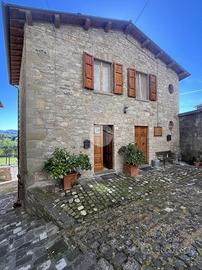 2 LOCALI A SANT'AGATA FELTRIA