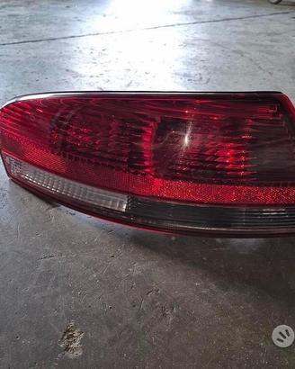 Stop Posteriore Sinistro Per Chrysler Stratus Cabr