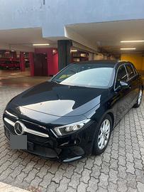Mercedes Benz cl A 180 D Sport