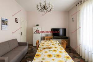 Casa, Giardini-Naxos.