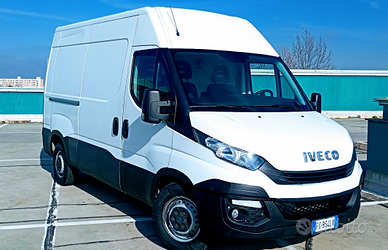 Iveco Daily - Passo Medio tetto Alto