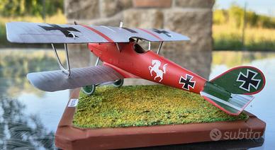 Modellino biplano tedesco Pfalz D iii