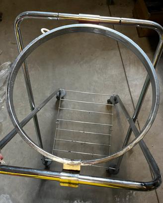 Carrello in metallo portasecco