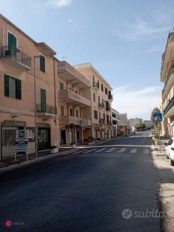 Anzio due passi dal centro ampio appartamento