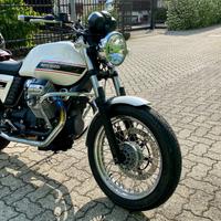 Moto Guzzi V7: pochissimi km