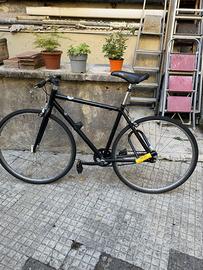 Bicicletta uomo nera