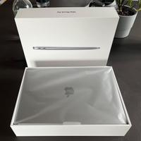 Apple Macbook AIR M1 perfetto con accessori