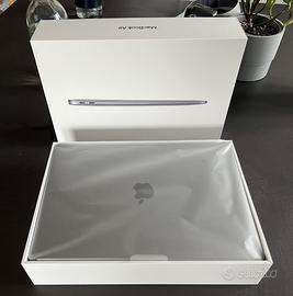 Apple Macbook AIR M1 perfetto con accessori