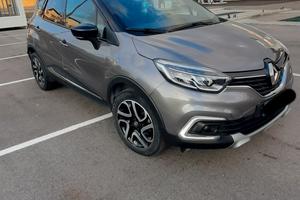 stupenda renault captur 