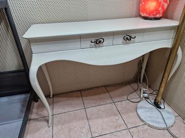 Mobile-Consolle in legno bianco
