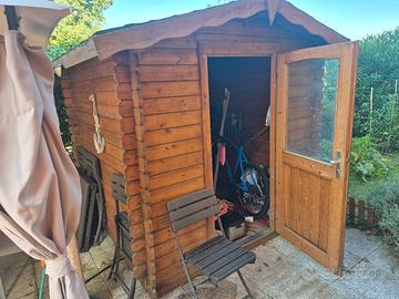 casetta in legno 205x220