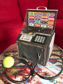 Mini-jukebox autocostruito