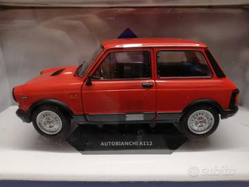 Modello auto a 112 abarth rossa no burago-mebetoys