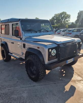 Land Rover Defender 2.5 td5 DA VETRINA 6 POSTI A S