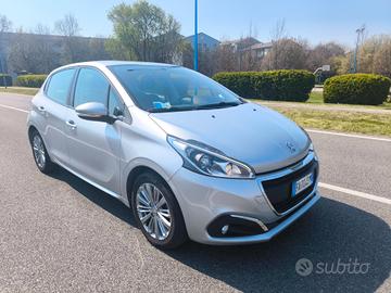 PEUGEOT 208 1,2 BENZ- KM 70000-UNIPROPRIETARIO-EUR